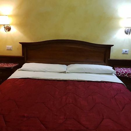 3 Lati Di Pitagora B&B Rome Exterior photo